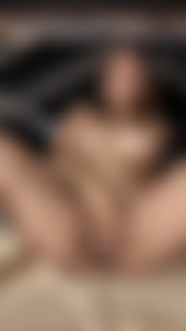 Je doigte ma chatte.