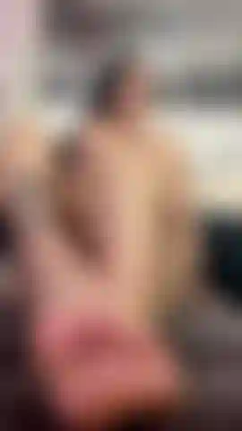 Je joue avec mes pieds.