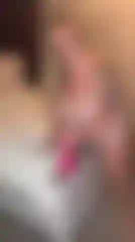 Je rebondis sur ce gode.