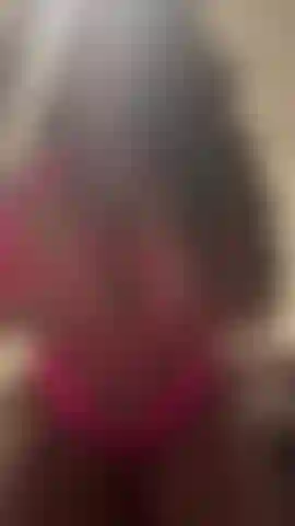 Je taquine mes seins gras