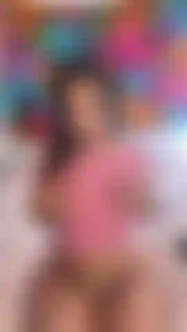 Je fais un strip-tease pour te faire bander.