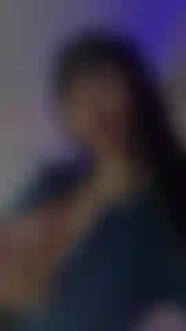 Massage de seins sexy.