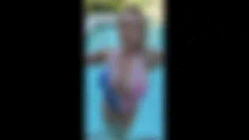 L'incroyable maillot de bain américain qui disparaît !!!!