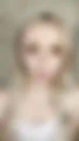 Ta camgirl préférée.