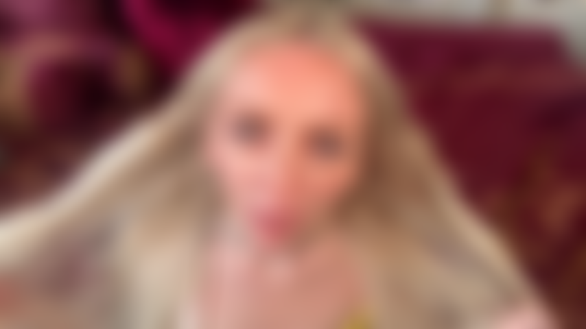 Une fille fétichiste du visage (compte à rebours du sperme).