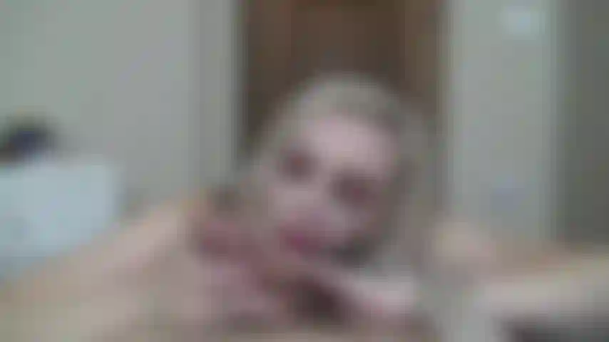 Garçon / fille pov bj et chevauchant avec un creampie accidentel.