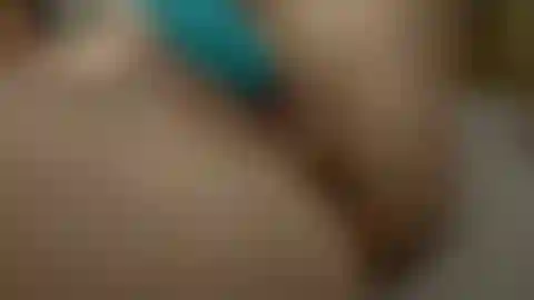 Je joue avec un gode.