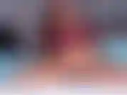 C'est un coq de dragon tellement incroyable avec un nœud géant à la base. Regardez-la étirer ma chatte et avec un peu d'aide de son bâton de sperme, je rentre le tout dedans !