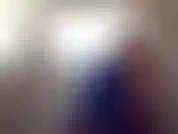 Kitty et moi sommes allés à la plage et nous étions tous sablonneux, alors nous nous sommes rejoints sous la douche pour nous laver. Nous étions tellement excitées à cause de tous les mecs sexy à la plage et nous avions besoin de nous faire plaisir.