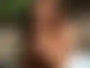 Nous sommes allés dans ce magnifique parc d'état à la plage pour que je joue. L'eau était belle mais ce que je voulais, c'était me déshabiller et jouer avec ma chatte en sachant que je pouvais me faire prendre !