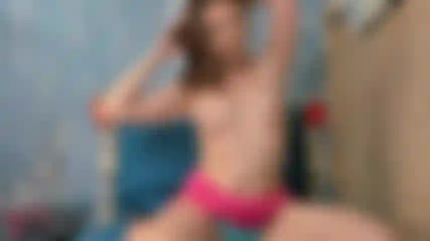 Robin caresse l'appréciation et bonbon la baise avec le gode.