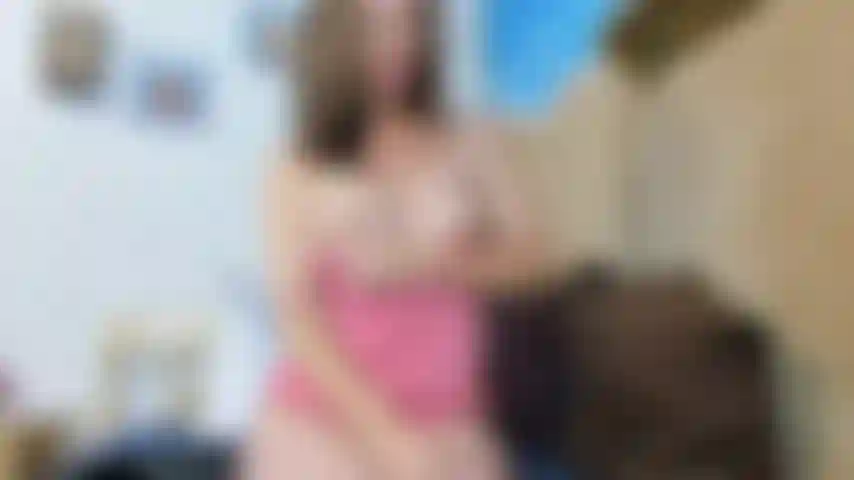 Robin - beaucoup de doigts jouent avec l'ambiance des doigts et de la pointe.