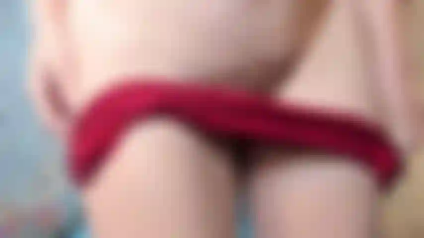 Robin - bonbon, baise avec un gode.