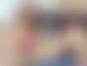 Robin - j'aime que toute la foule donne des pourboires et joue avec moi ! Regarde-moi gémir et me tordre de plaisir - je suis toujours sournoise.