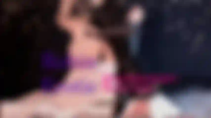 Robin, la déesse érotique domme boot, mange plus fort - épisode 2, épisode 2 d'une série continue avec la déesse domme robin. Vous voulez vraiment m'impressionner pour vos récompenses plus tard ou c'est une façon merveilleusement heureuse de continuer les palpitations et le plaisir fantastiques.