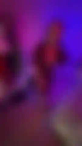 Silly video .. and of course ending with a titty shot :P