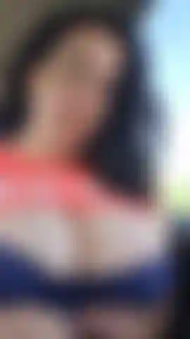 Outdoor public flashing and teasing my big boobs
