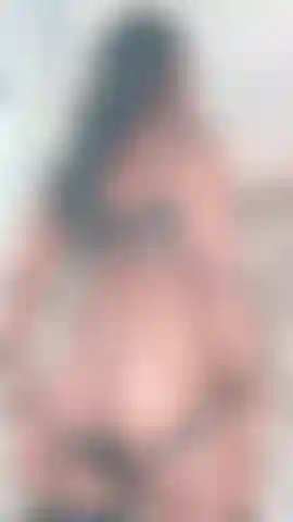 ROSSIE CAMERON IS REALLY HOT!