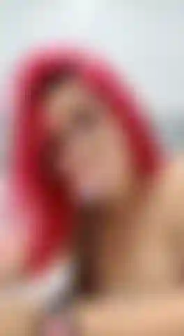 Je donne une délicieuse pipe à cette bbc, je veux que tu sois là en me donnant ton sperme.