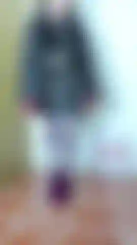 Manteau en fausse fourrure sph joi cei - une vidéo de domination. Portant des gants en cuir rouge, un body en lingerie, des collants transparents (bas en nylon), un manteau en fausse fourrure, des bottines à talons aiguilles en velours, suivez mon accent britannique sph joi avec compte à rebours jusqu'à la fin du cei.