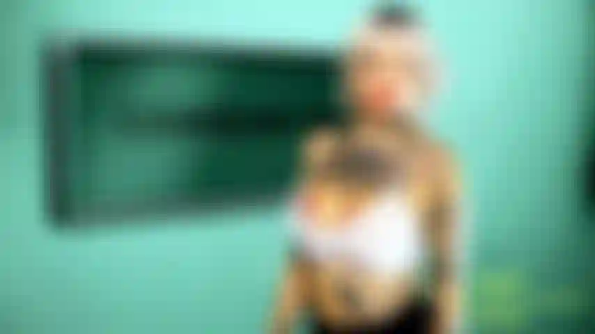 Mesmerize cuck cleaning.