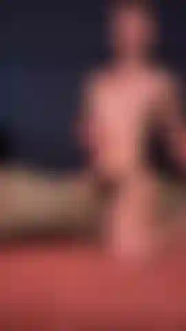 Un string sexy avec une bosse d'oreiller.