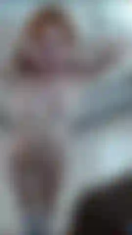 La rousse et son secret le plus sombre.