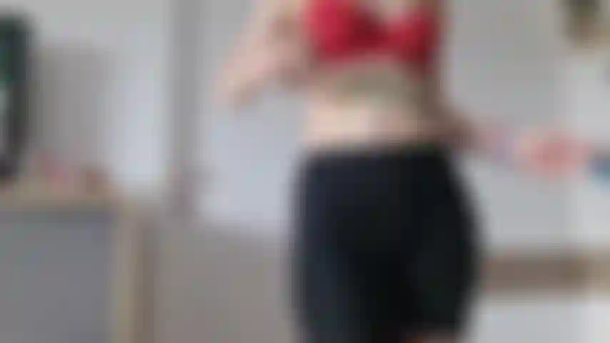 Je fais de l'art sur mon corps nu // vidéo de peinture corporelle.