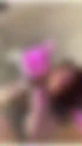 Excité qui se branle.