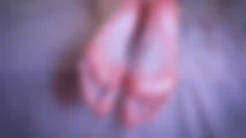 Adoration des pieds huilés asmr.