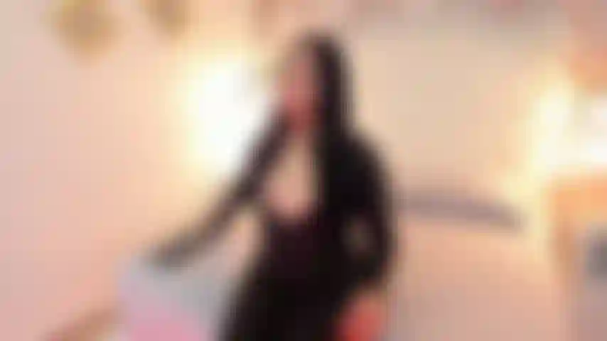 Do you like your hot girl?