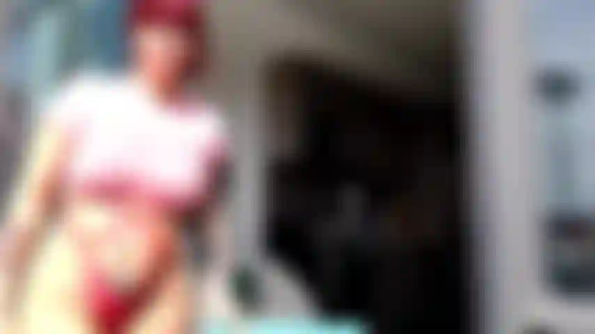 Des fous extérieurs.