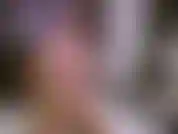 Alors, dis-moi, es-tu un homme aux seins, un homme au cul, ou les deux ? Profitez de mes énormes seins et de mon butin dans cette vidéo de vacances torride. Je baise mon mec et mon jouet en verre!