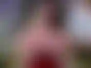 Naughty xmas. Huilée, fléchissant mes muscles sexy et jouant avec ma canne à sucre en verre, putain de chatte et énorme putain de titty. Beaucoup de gros plans torrides !