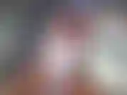 Une séance d'entraînement nue coquine, gonflant mes bras et mes muscles du dos. La poitrine s'appuie sur un banc incliné avec mes jambes grandes ouvertes pour vous ! Beaucoup de gros plans sexy de flexion des pectoraux.