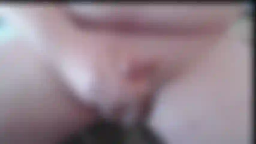 Masterbating à une fille sur cam mvf_02042020_104.