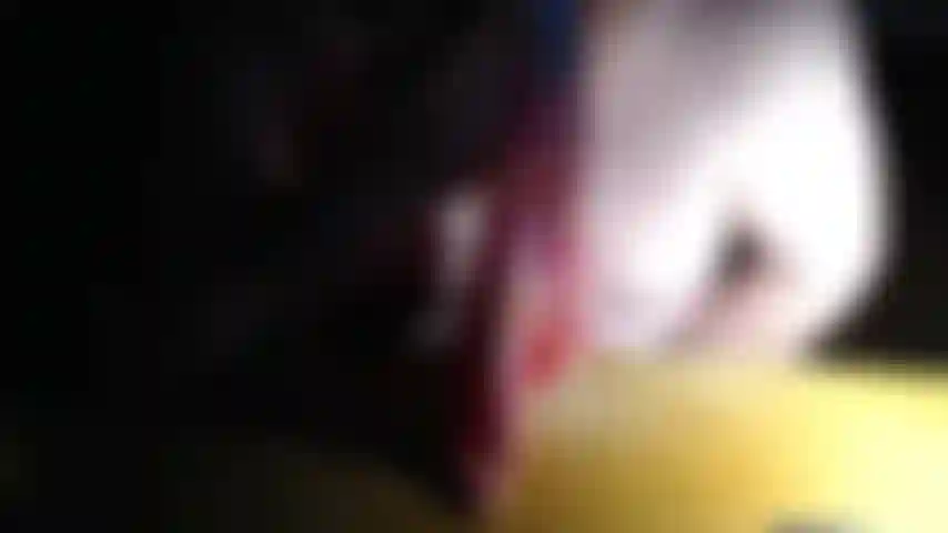 Sam sent les coups de langue et éjacule sur la culotte sale de suzys mvf_03202022_0_.