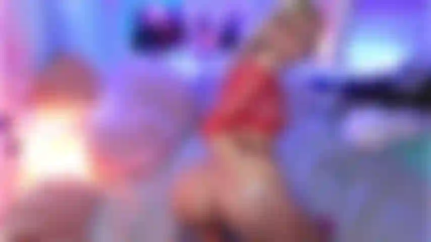 Je me masturbe et je te chevauche. S'il vous plaît, éjaculez sur mon butin serré!