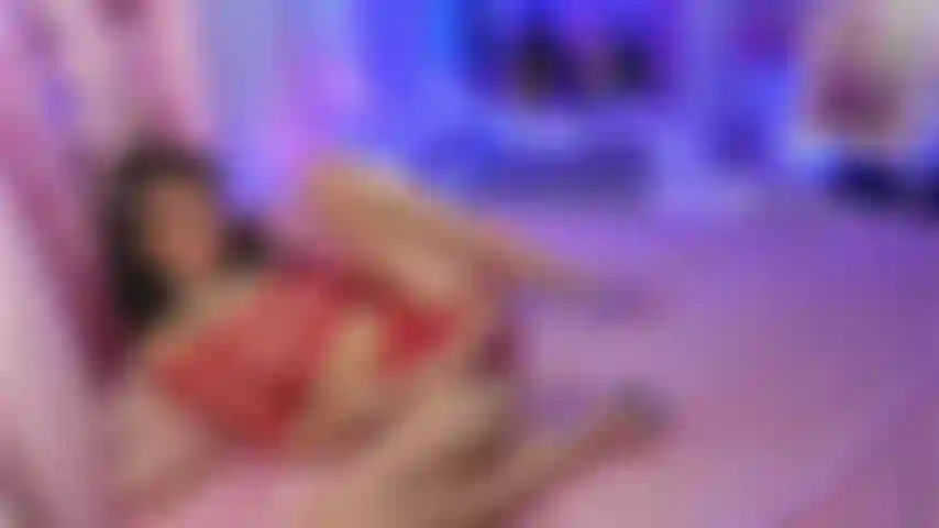 Des orgasmes super intenses avec un jouet Lovense dans ma chatte ou sur mon clitoris.