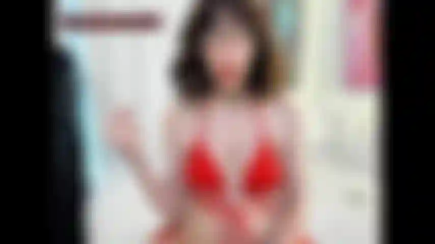 Ruinée pour sa domination féminine SaraDesireXO vous fait jouir pendant un compte à rebours impitoyable avec déni de reproduction, joi cocu et destruction verbale - mp4 1080p.