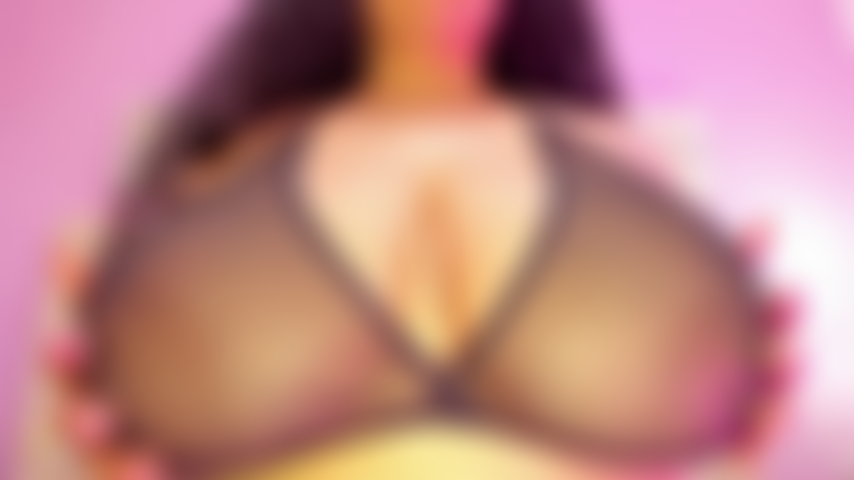 Gros seins.