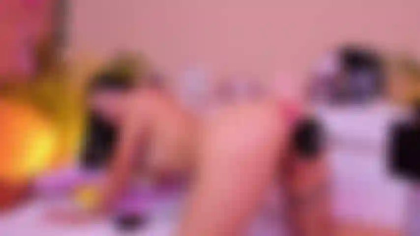 Baise profondément la chatte.