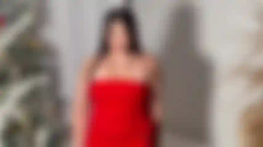 the red girl is ready for u