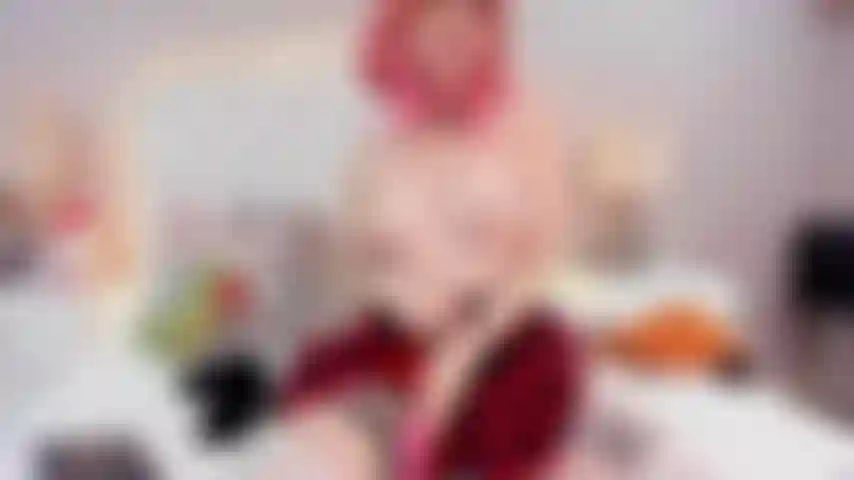 Regardez-moi dans cette jolie jupe.