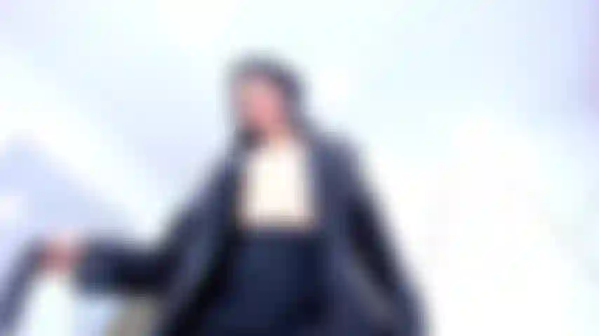 Un striptease sexy d'une latine se termine par une baise.