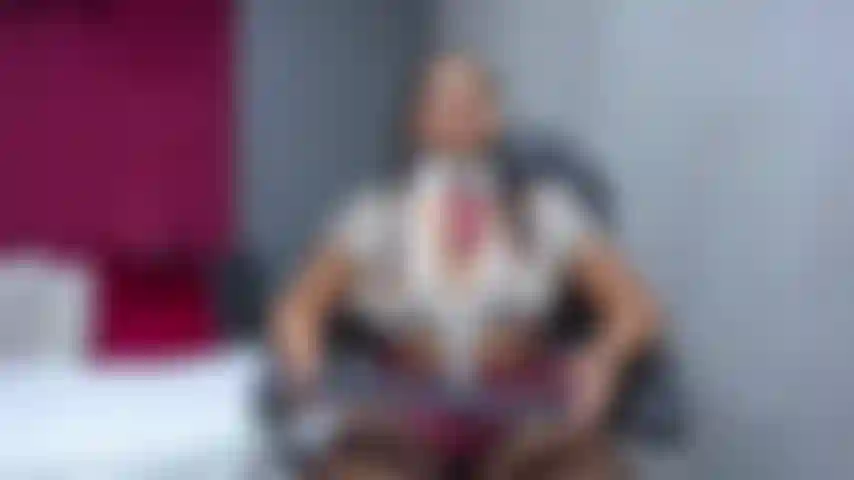 I need a good teacher who educates me