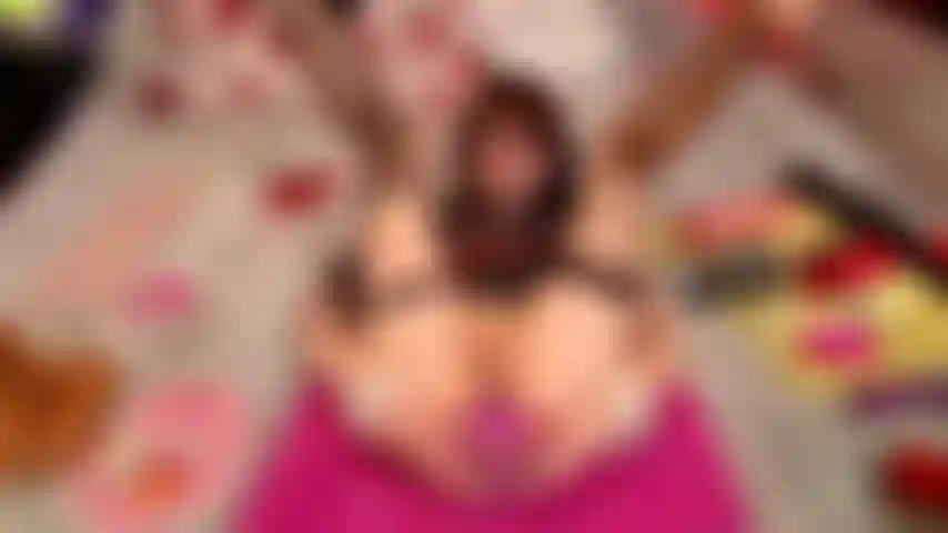 3 Dildos profonds dans mon cul 🤤.