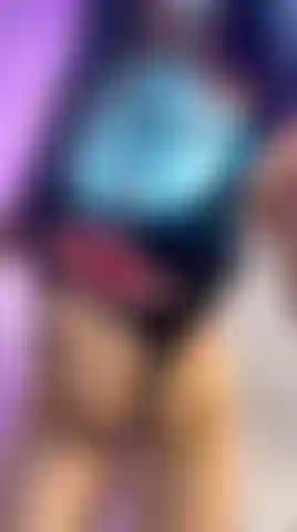 Show boobss