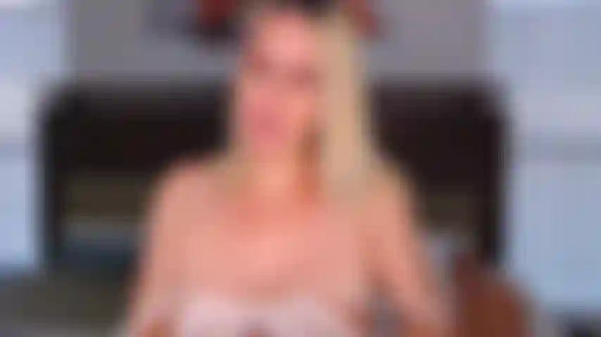 Show privé #3 06/06/2020 toute nue se masturbant avec mon vibe puis je baise bien ma chatte !