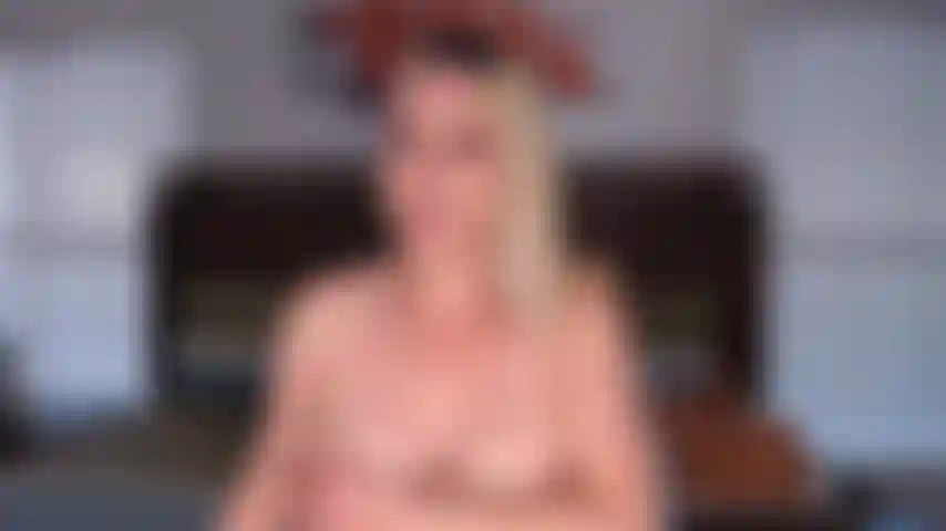Show privé #1 29/05/2020 en train de me réchauffer la chatte ;).